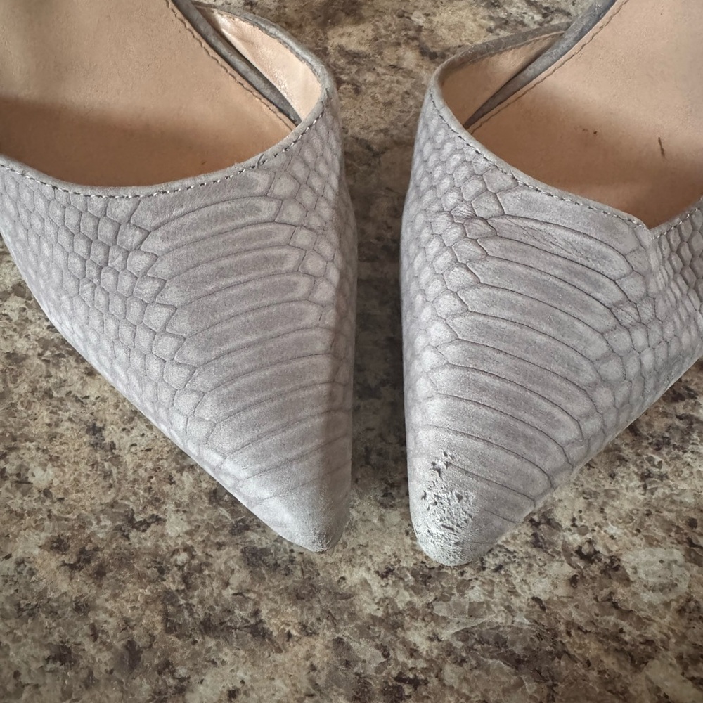 Vince Camuto Grey Snake Skin Heels with open back size 8 - Picture 5 of 7